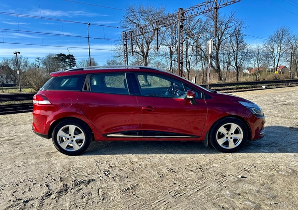 Renault Clio cena 30800 przebieg: 130000, rok produkcji 2017 z Wrocław małe 667